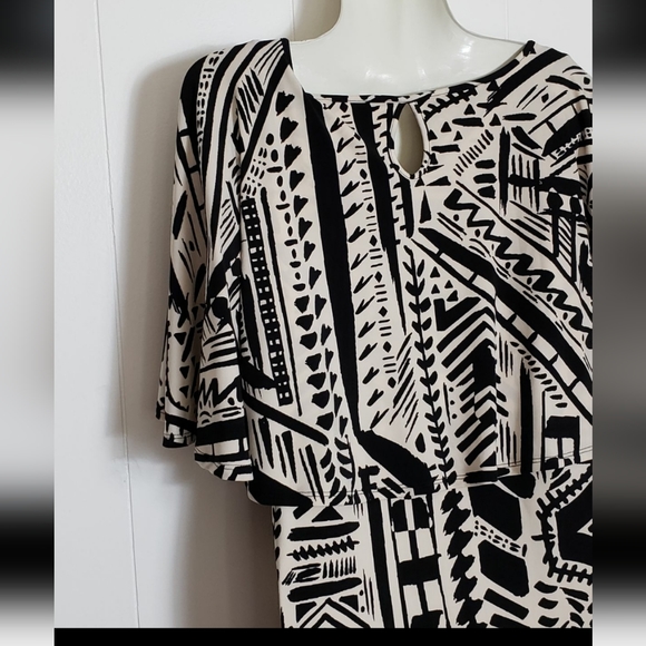 Iman Top With Cape Overlay - Picture 4 of 7